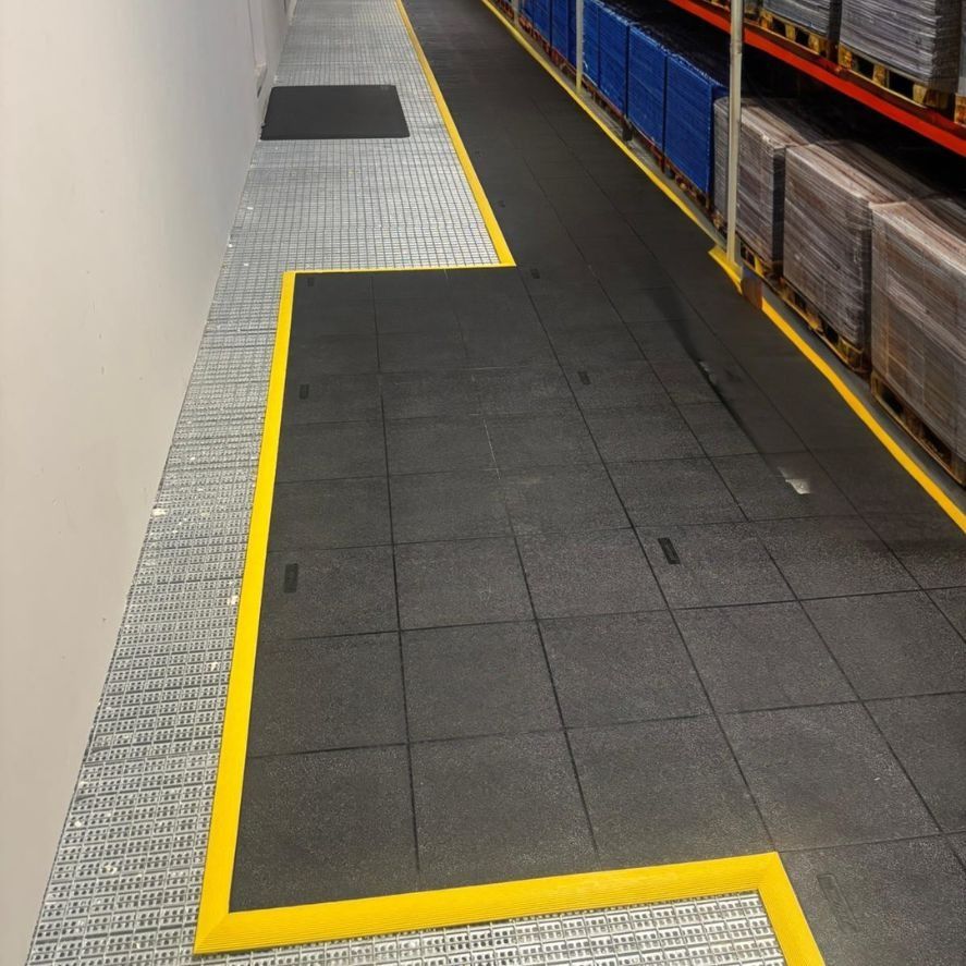 Producto Loseta Modular Ergonómica Cushion Ease Solid™ logística, automoción, retail, sector alimentario en la categoría Alfombras industriales en Alfombras Website