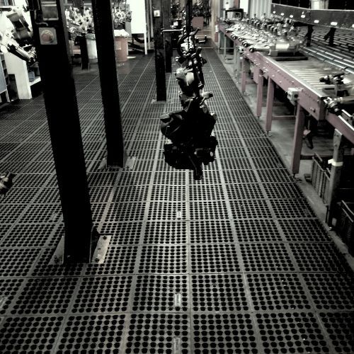 Producto Cushion Ease™ loseta drenante 91cmx 91cm en la categoría Alfombras Antifatiga en Alfombras Website