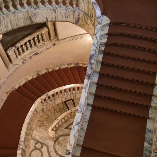 Alfombras para escaleras y pasillos en Comunidades Madrid